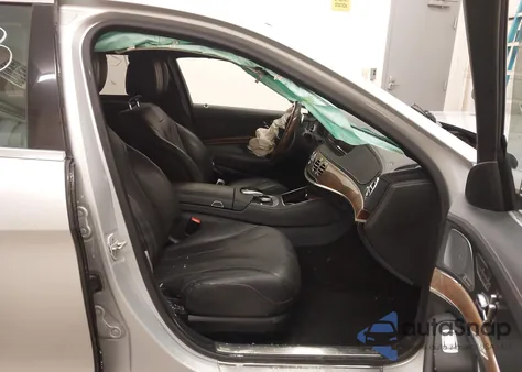 2016 Mercedes-Benz S 550 4Matic z USA, uszkodzony, nr VIN WDDUG8FB2GA227592